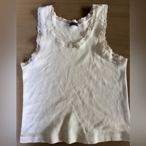 Brandy Melville Basic White Lace Tank, one size - Picture 2 of 3
